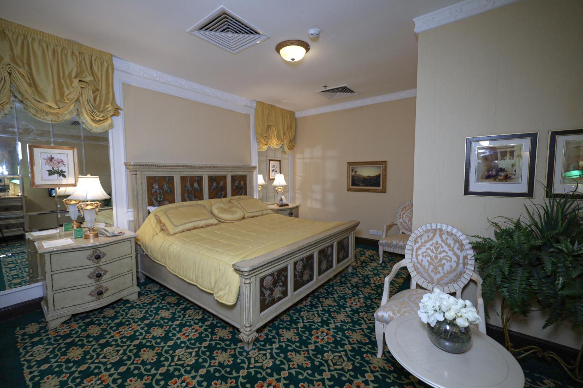 Habitat All Suites, Al Khobar Esterno foto A bedroom at the hotel