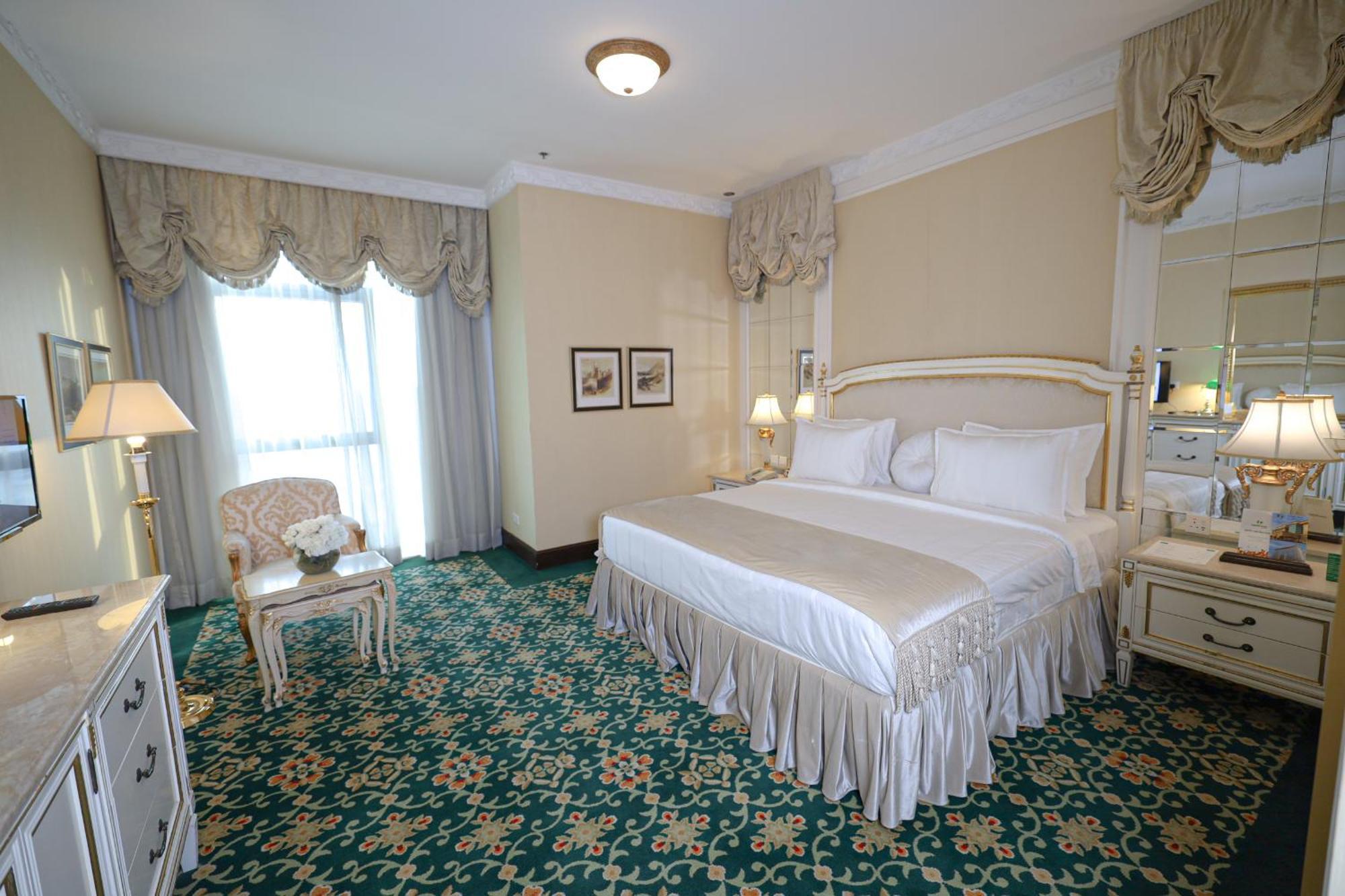 Habitat All Suites, Al Khobar Esterno foto A bedroom at the hotel