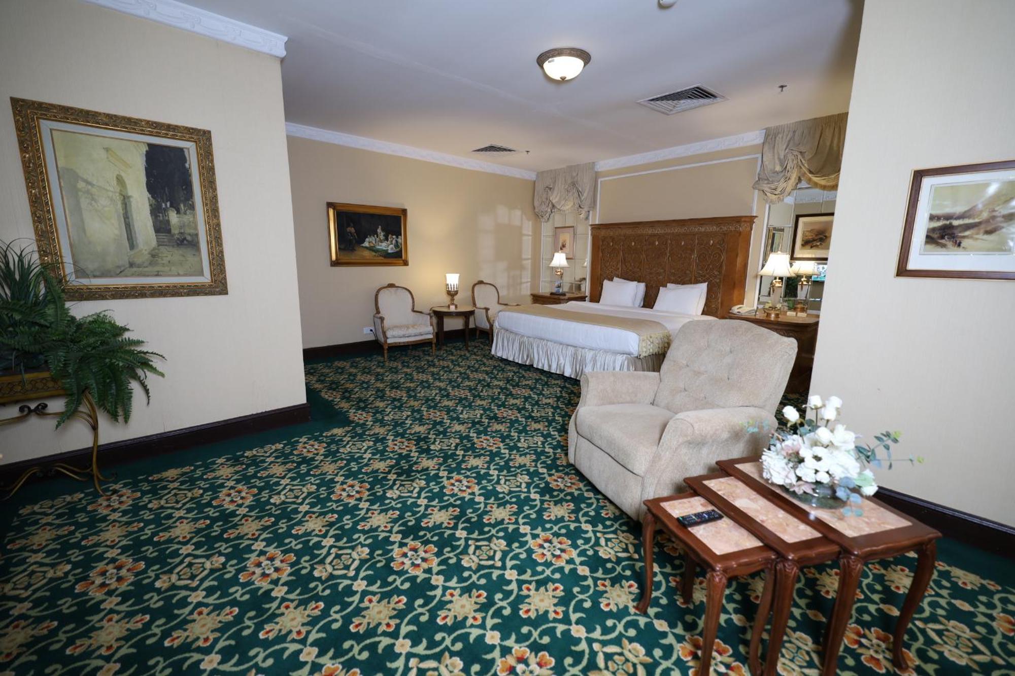 Habitat All Suites, Al Khobar Esterno foto A suite at the hotel