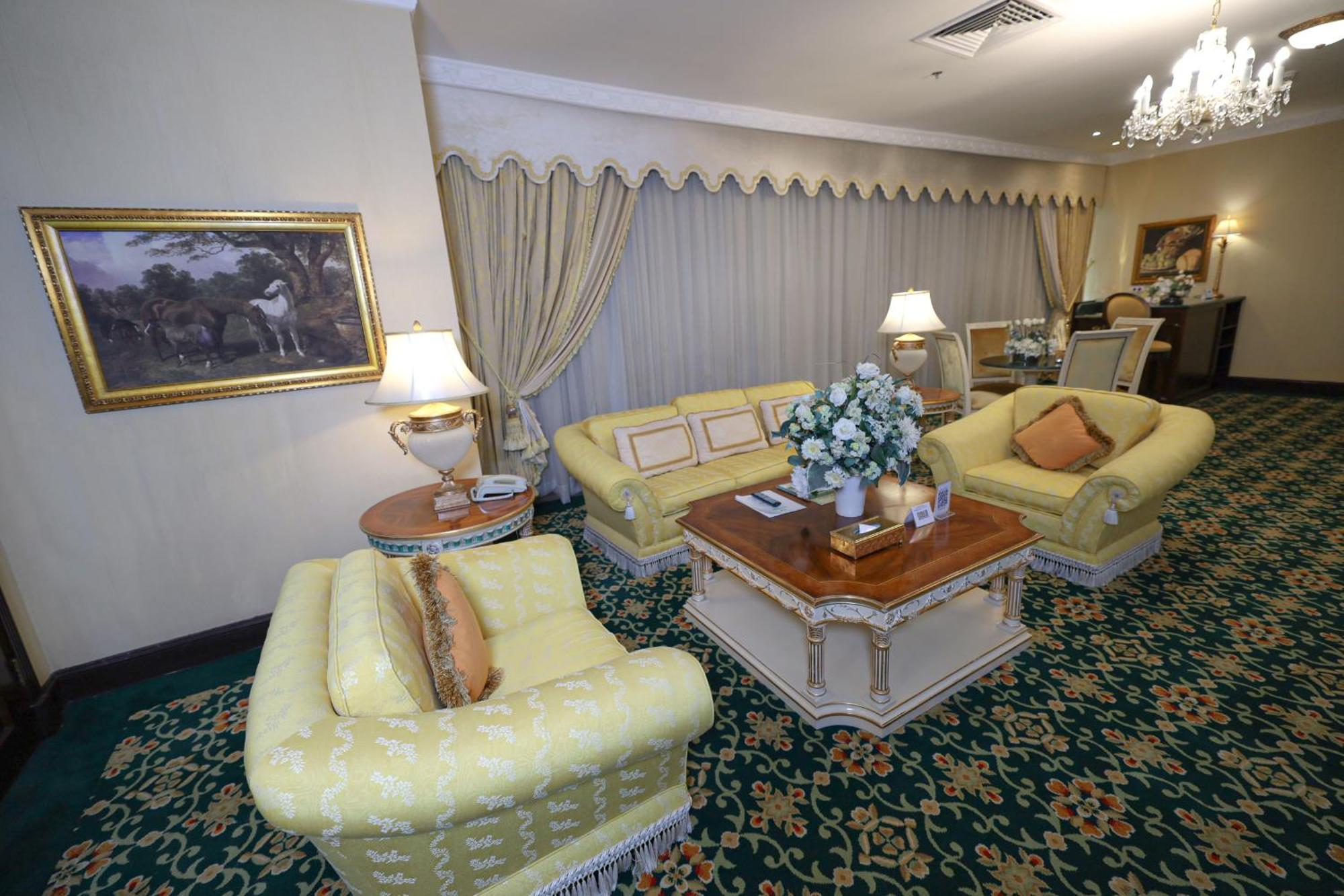 Habitat All Suites, Al Khobar Esterno foto Presidential Suite